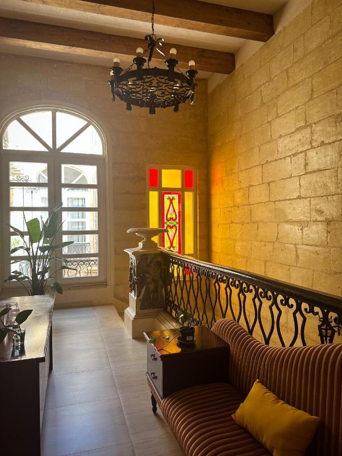 L'Artist Casa Micallef Hostel Valletta Exterior photo